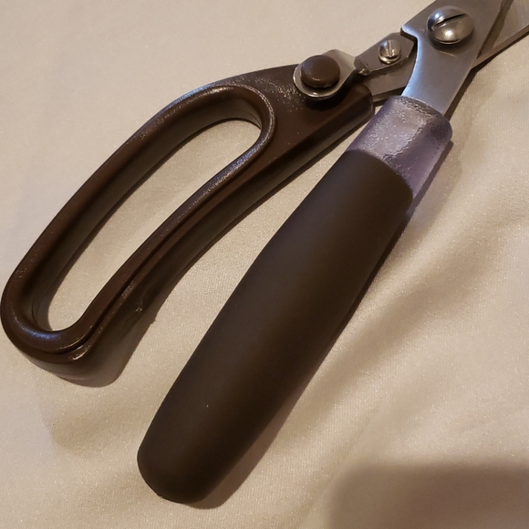 Scissor - Picture 7 of 16